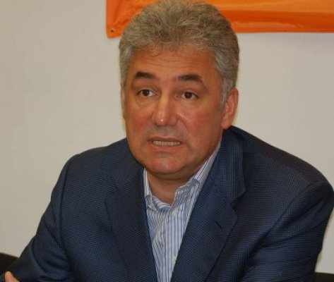 Videanu: Ponta minte cu o sinceritate de crede şi el pe moment. Groparul Oltchim este chiar Guvernul